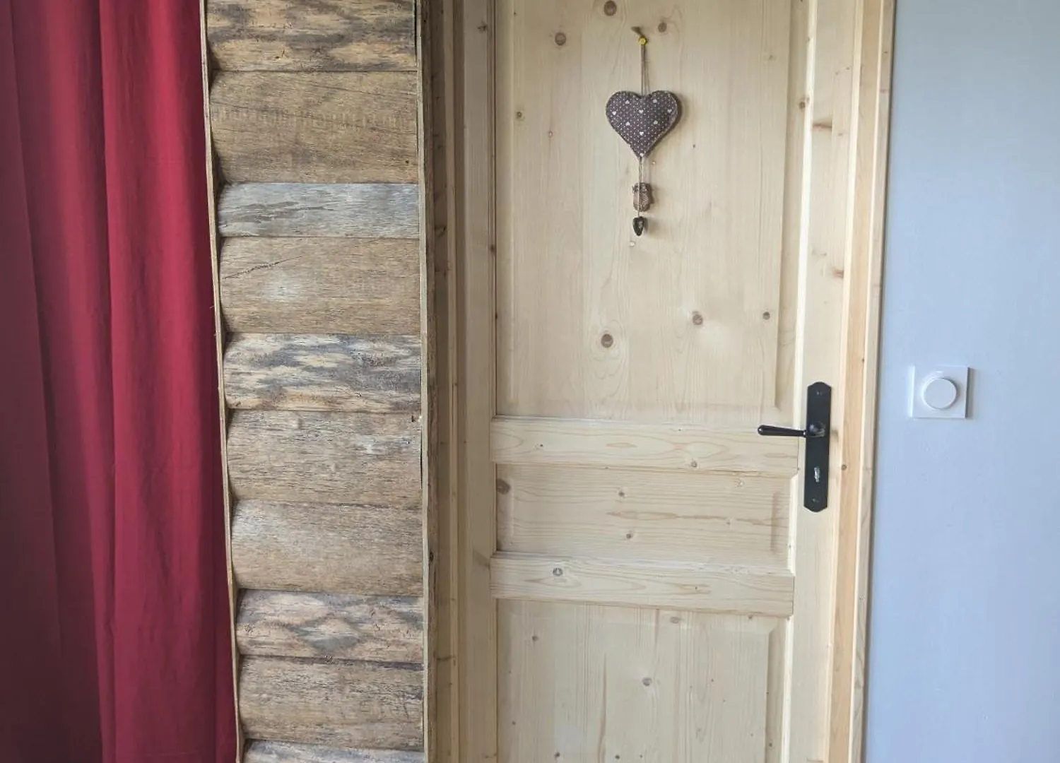 La Grange Apartment Le Noyer  0*, Le Noyer (Savoie)